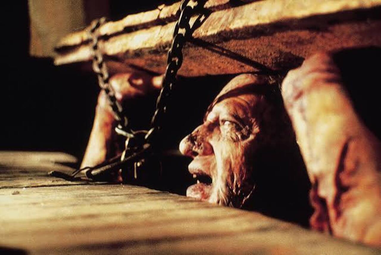Evil Dead II (1987)
Ash takes his girlfriend, Linda, to the cabin in a remote area. They play back a video tape actually summons an evil spirit.